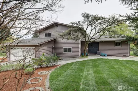 13528 95th Ave NE, Kirkland, WA 98034