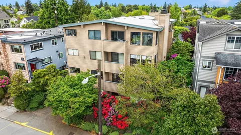 7518 24th Ave NW #201, Seattle, WA 98117