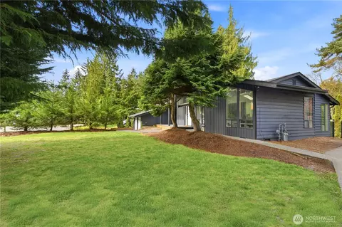 Exterior - 10430 34th Dr SE, Everett, WA 98208 photo 10 of 15