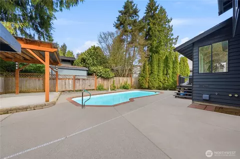 Exterior - 10430 34th Dr SE, Everett, WA 98208 photo 6 of 15