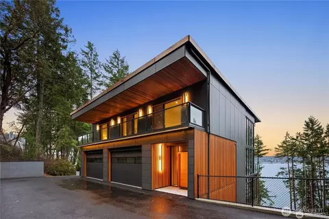 107 27th, Gig Harbor, WA 98335