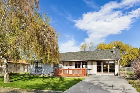 204 N Mason St, Kittitas, WA 98934