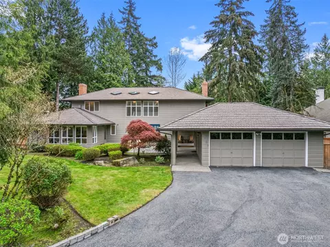 2507 Medina Cir, Medina, WA 98039