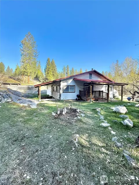 1092 Aeneas Valley Rd, Tonasket, WA 98855