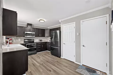 Kitchen - 16118 93rd St E, Sumner, WA 98390 photo 1 of 2