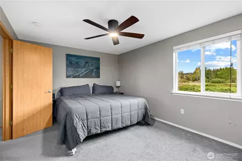 Bedroom - 16118 93rd St E, Sumner, WA 98390 photo 2 of 3