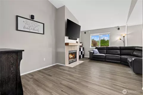 Living - 16118 93rd St E, Sumner, WA 98390 photo 1 of 2