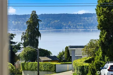 1273 S Jackson Ave, Tacoma, WA 98465