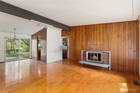 Living - 9012 NE 178th St, Bothell, WA 98011 photo 1 of 5