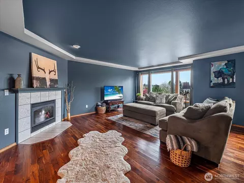 Living - 15220 197th St E, Orting, WA 98360 photo 1 of 2