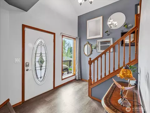 Entry Way - 15220 197th St E, Orting, WA 98360 photo 1 of 1