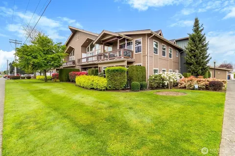 300 Homestead Blvd #101, Lynden, WA 98264
