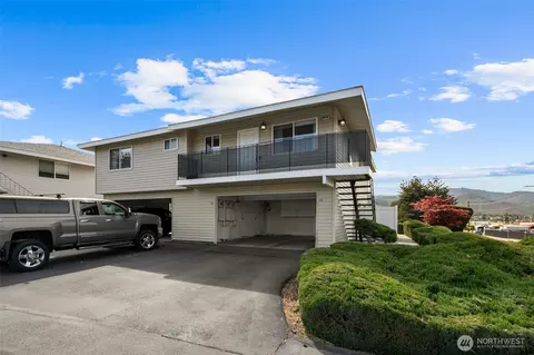 100 Simon St #32, East Wenatchee, WA 98802