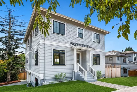 2114 26th Ave W, Seattle, WA 98199