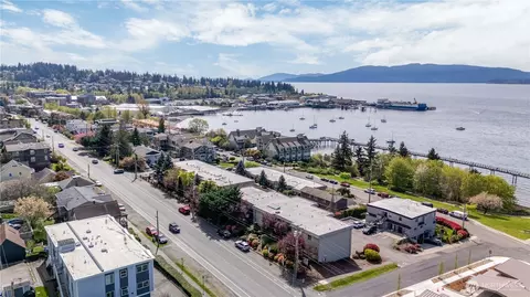 700 11th St #C4, Bellingham, WA 98225