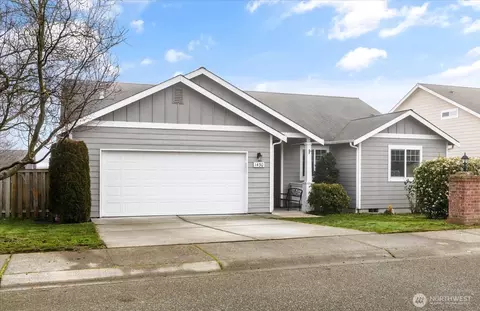 1430 NW Camellia Loop, Oak Harbor, WA 98277