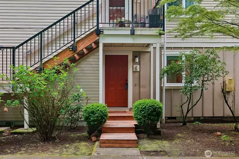 12720 NE 120th St #I-1, Kirkland, WA 98034