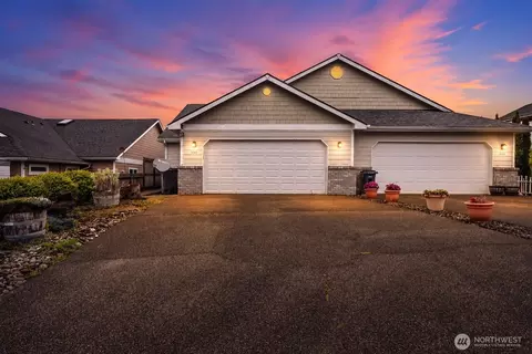 3141 Sanderling Dr, Hoquiam, WA 98550