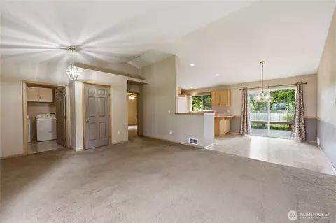 Living - 40 Liberty Way, Sequim, WA 98382 photo 2 of 4