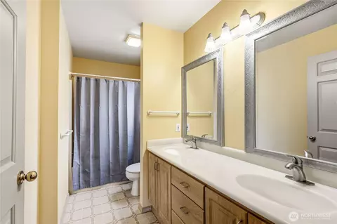 Bath - 40 Liberty Way, Sequim, WA 98382 photo 2 of 3