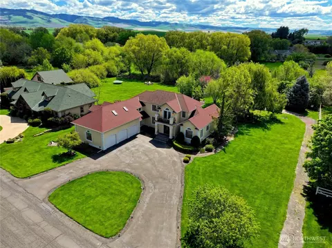 View/Area - 2578 Wainwright Pl, Walla Walla, WA 99362 photo 1 of 5