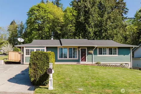 3415 SE Carmae Dr, Port Orchard, WA 98366