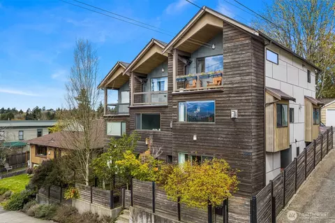 3010 NE 55th St, Seattle, WA 98105
