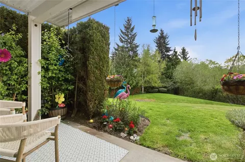 23009 Lakeview Dr #B103, Mountlake Terrace, WA 98043