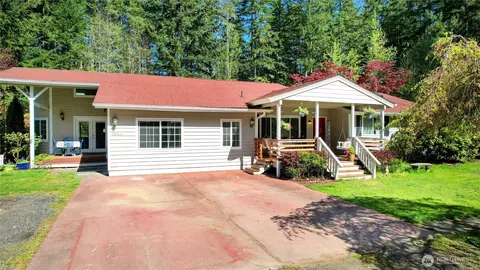 7684 Phillips Rd SE, Port Orchard, WA 98367
