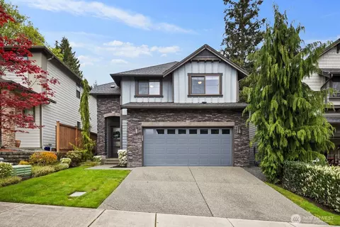 Exterior - 3725 200th Pl SE, Bothell, WA 98012 photo 3 of 5