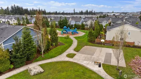 View/Area - 3725 200th Pl SE, Bothell, WA 98012 photo 2 of 5