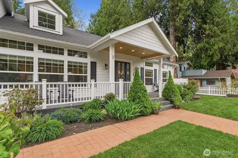 9702 NE 198th St, Bothell, WA 98011 photo 2