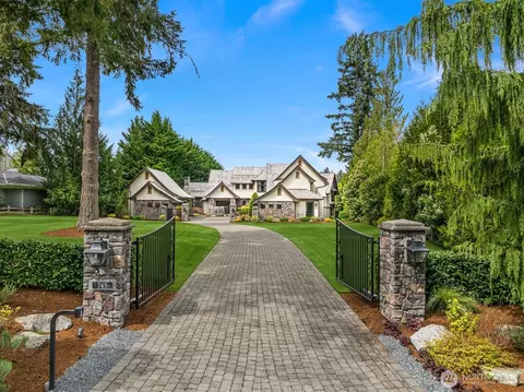 745 250th Ln NE, Sammamish, WA 98074