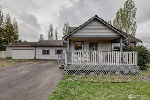 18005 Iris Pl SW, Rochester, WA 98579