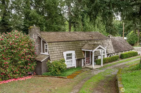 12404 NE 6th Pl, Bellevue, WA 98005