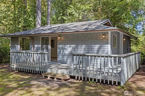 625 E Pointes Dr W, Shelton, WA 98584