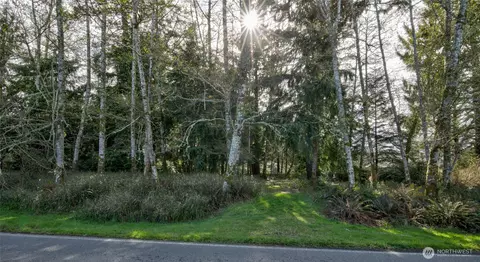 189 Duck Lake Dr NE, Ocean Shores, WA 98569