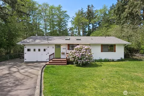 655 Mt Olympus Ave SE, Ocean Shores, WA 98569