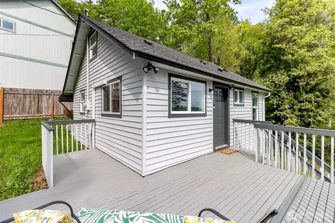 1408 Price Rd, Bremerton, WA 98312