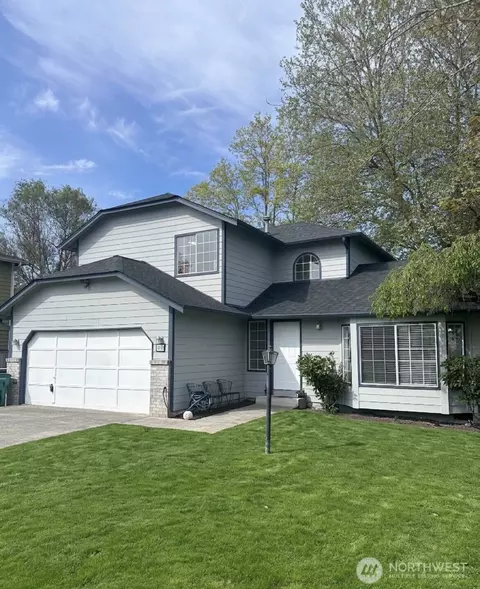 309 White River Dr, Pacific, WA 98047