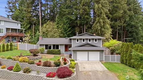 19005 63rd St E, Lake Tapps, WA 98391