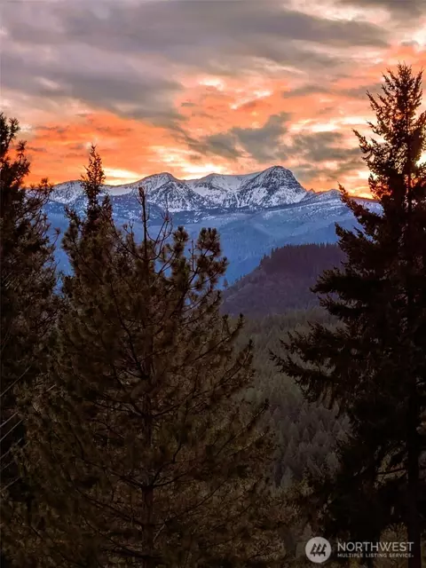 25603 Camp 12 Rd, Leavenworth, WA 98826