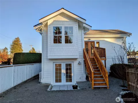 6006 49th Ave SW, Seattle, WA 98136