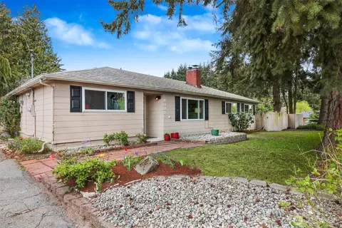 8005 220th St SW, Edmonds, WA 98026