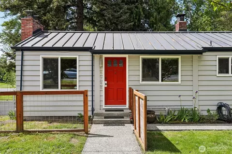 6745 18th Ave SW, Seattle, WA 98106