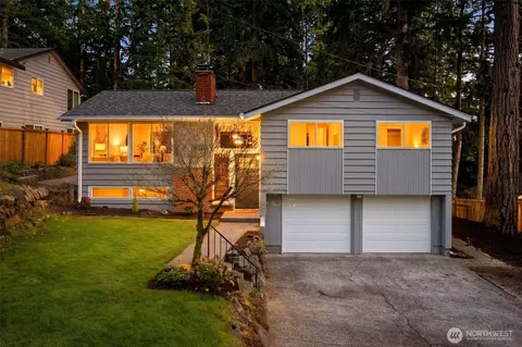 18330 47th Pl NE, Lake Forest Park, WA 98155