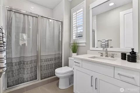 Bath - 3348 218th St SE, Bothell, WA 98021 photo 5 of 6