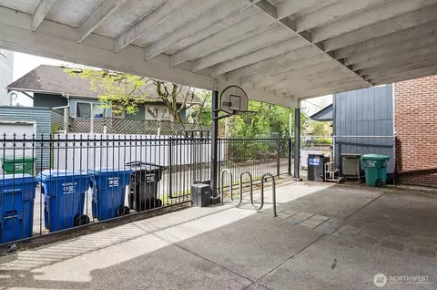 Exterior - 3015 Beacon Ave S, Seattle, WA 98144 photo 3 of 4