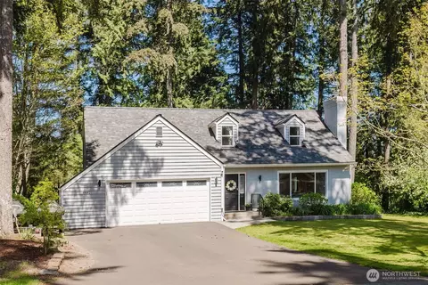 4482 NW Cascade St, Silverdale, WA 98383