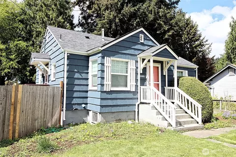 5722 119th Ave E, Puyallup, WA 98372
